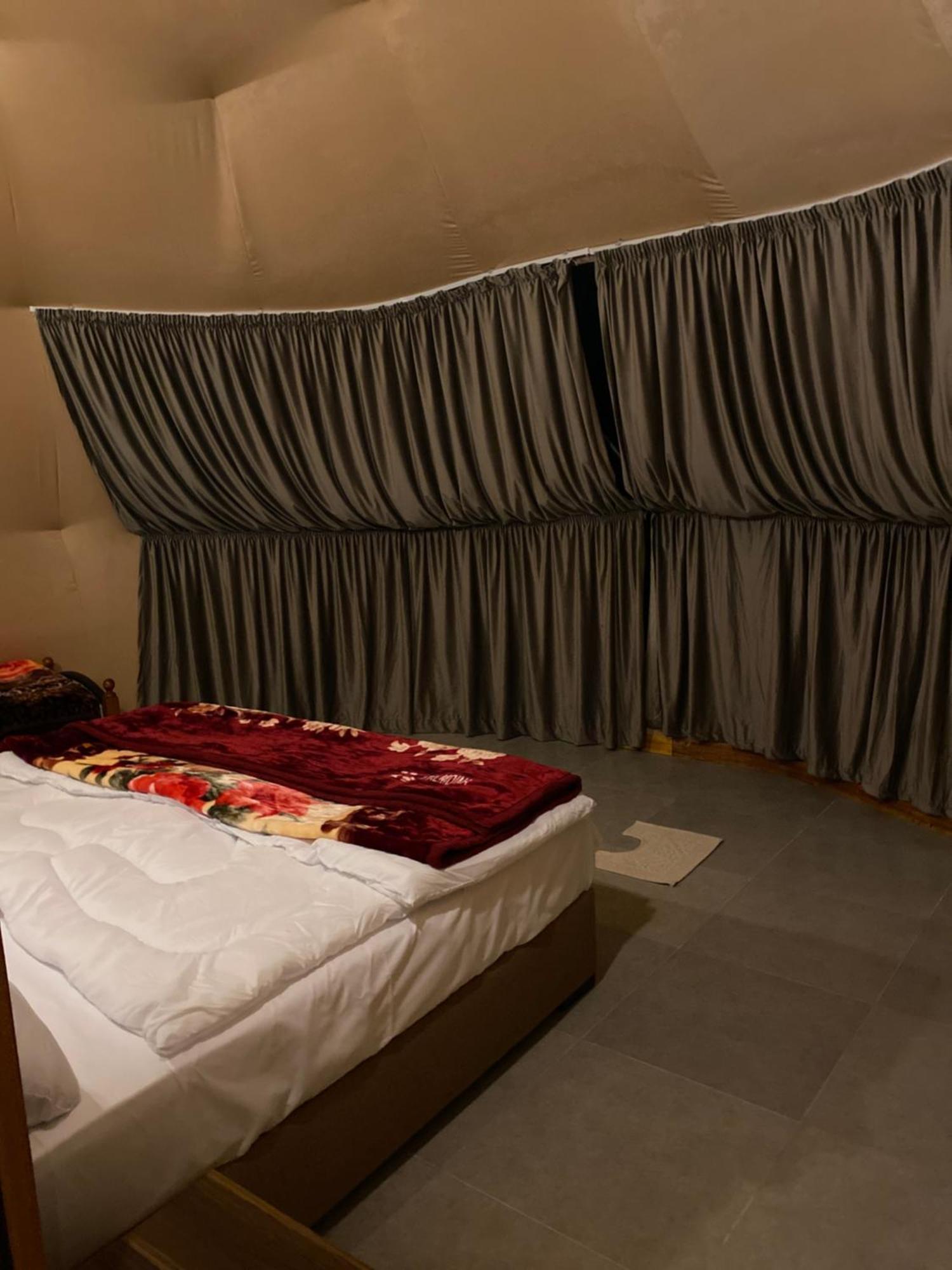 Scarlet Luxury Camp Rum vádi Kültér fotó