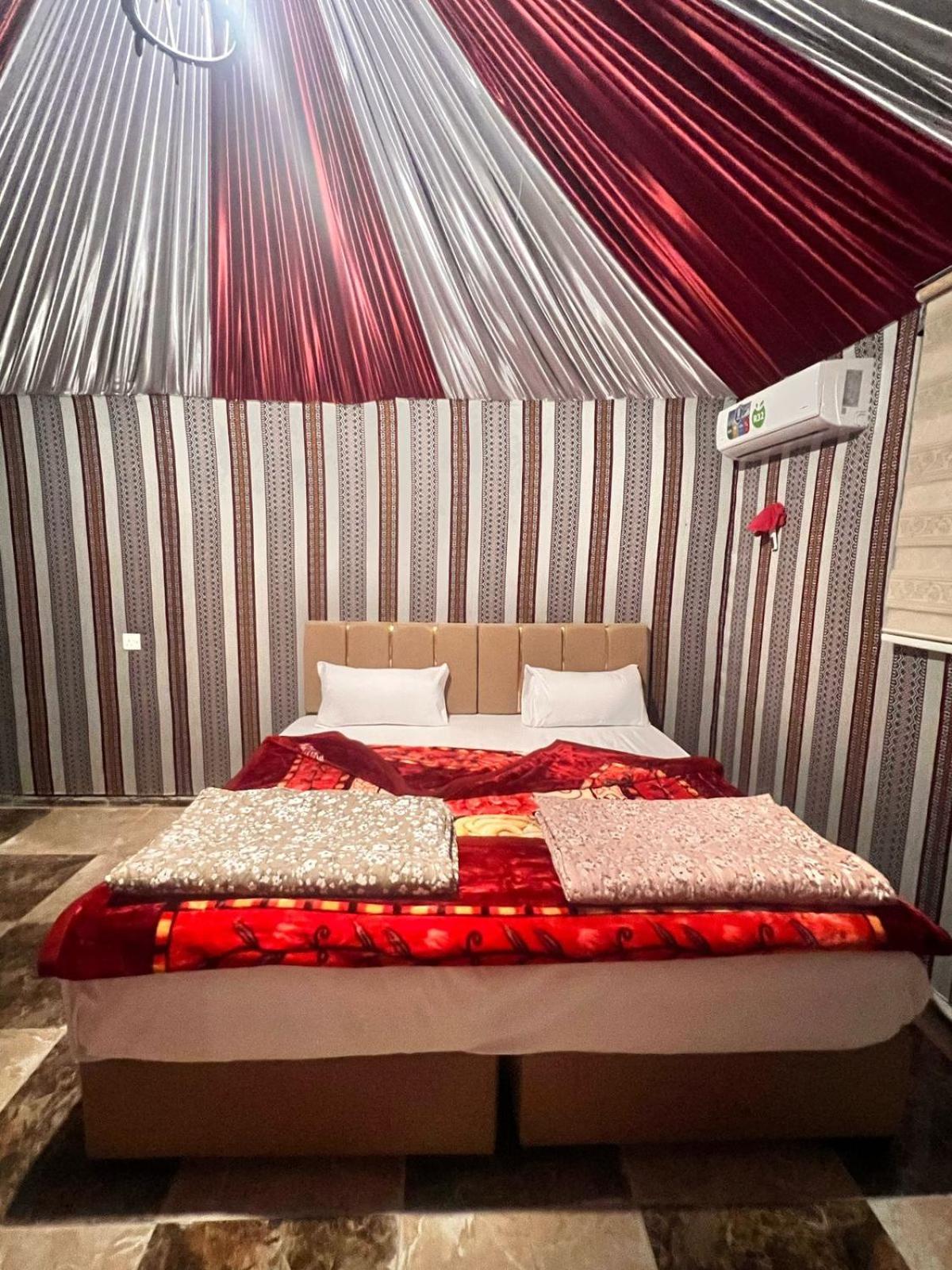 Scarlet Luxury Camp Rum vádi Kültér fotó