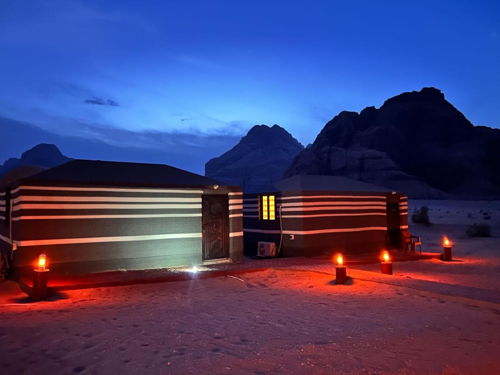 Scarlet Luxury Camp Rum vádi Kültér fotó